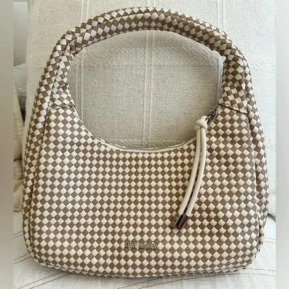 Steve Madden Win Woven Shoulder Bag - Picture 3 of 10